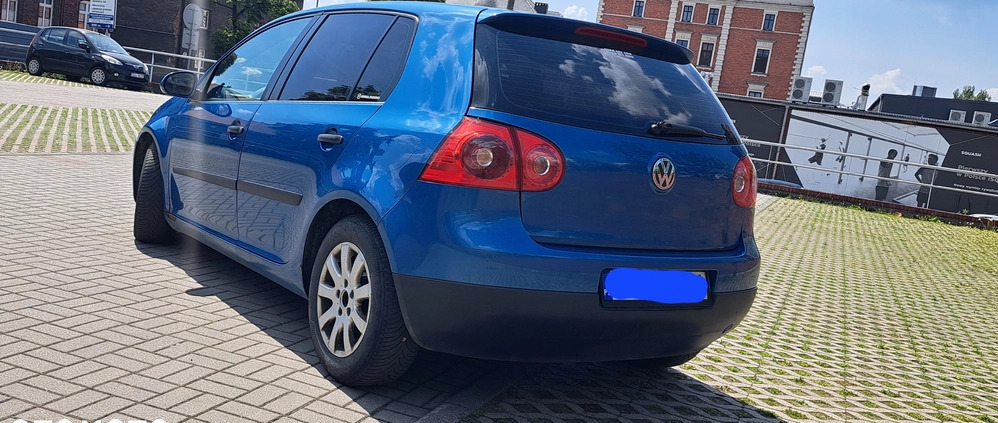 Volkswagen Golf cena 9900 przebieg: 299000, rok produkcji 2004 z Zabrze małe 106